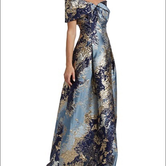 Evening gown - Picture 4 of 5